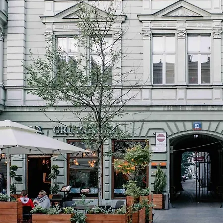 Piotrkowska Mainstreet&secure Łódź