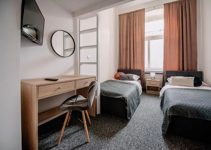 Piotrkowska Mainstreet & Secure وودج