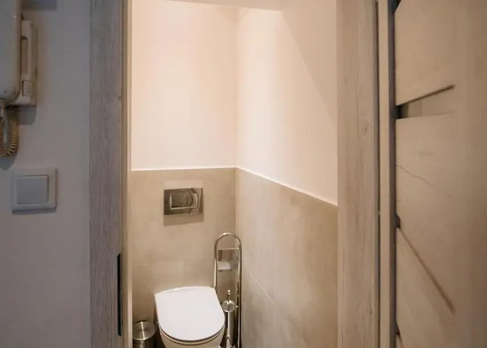 Piotrkowska Mainstreet & Secure بيت للعطل