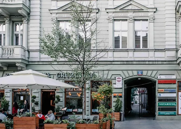 Piotrkowska Mainstreet & Secure وودج