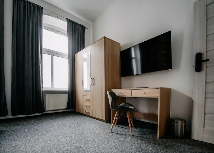 Piotrkowska Mainstreet & Secure * وودج